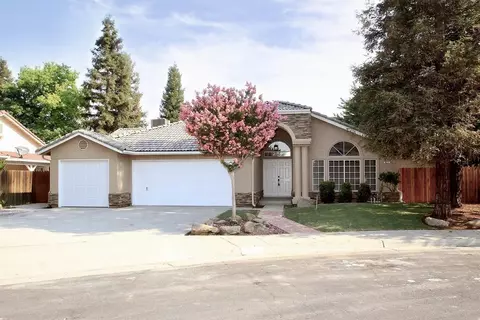 877 Birch Ave, Clovis, CA 93611 photo 1