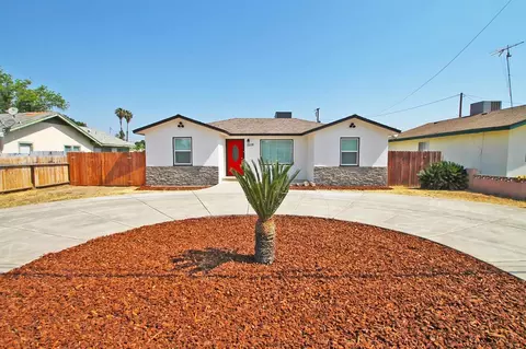 1608 E Alpine Ave, Tulare, CA 93274 photo 1
