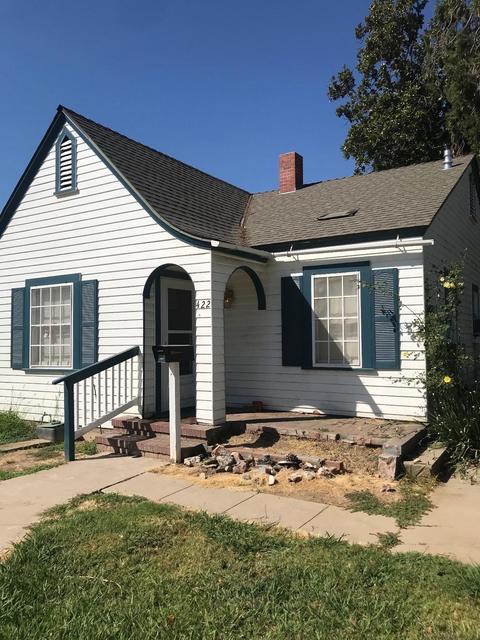 422 S J St, Madera, CA 93637 photo 1