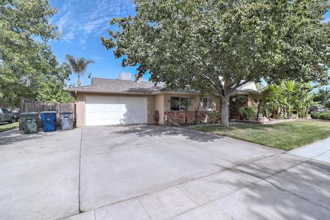 4447 N Benedict Ave, Fresno, CA 93722