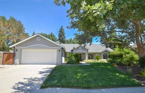 1737 Bedford Ave, Clovis, CA 93611 photo 1