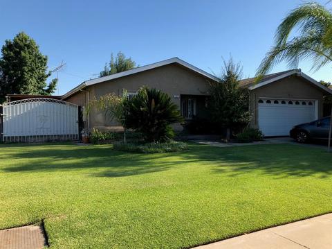 504 E Clark St, Madera, CA 93638 photo 1
