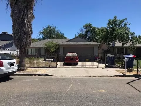 808 Wessmith Way, Madera, CA 93638 photo 1