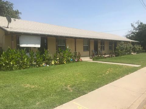 1318 O St, Sanger, CA 93657 photo 1
