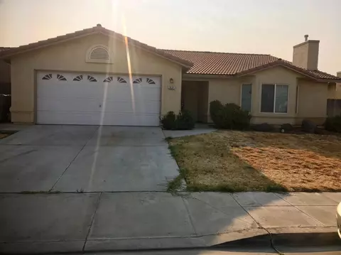 1821 Monroe Ave, Madera, CA 93638 photo 1