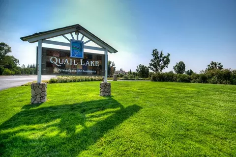 4851 N Shoreline Way, Clovis, CA 93619 photo 1