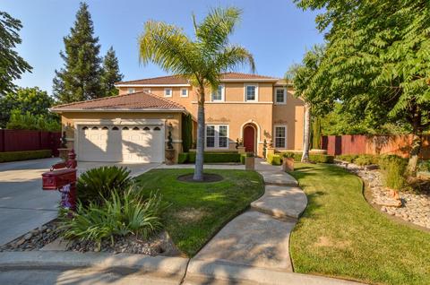 11086 E Le Conte Pass Ct, Clovis, CA 93619 photo 1
