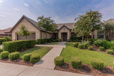 3474 Prescott Ave, Clovis, CA 93619 photo 1