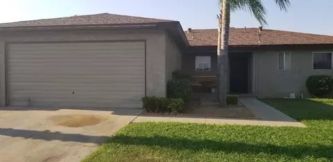 413 James Way, Madera, CA 93638 photo 1
