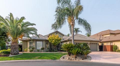 4590 N Outlook Ct, Clovis, CA 93619 photo 1
