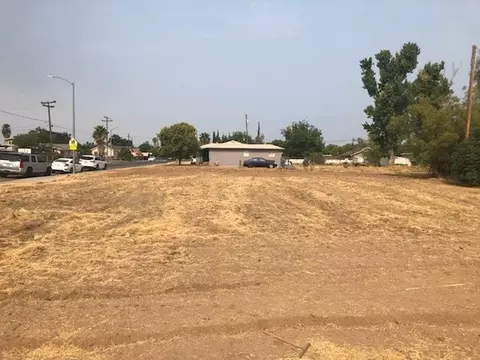 300 Stinson Ave, Madera, CA 93638 photo 1