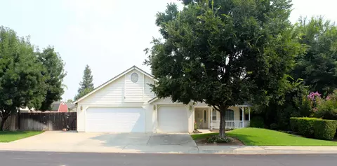 2949 Pontiac Ave, Clovis, CA 93611 photo 1