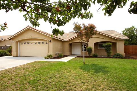 14259 W B St, Kerman, CA 93630 photo 1