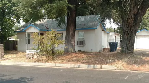 1929 Jennings St, Madera, CA 93637 photo 1