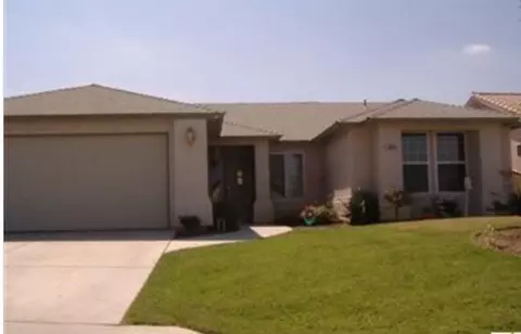 2054 W Park Dr, Madera, CA 93637 photo 1
