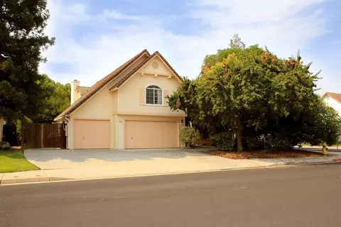 2016 Mesa Ave, Clovis, CA 93611 photo 1