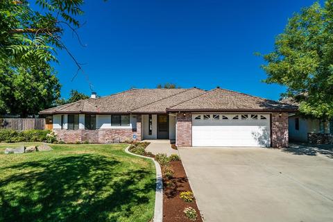 385 Fairview Dr, Lemoore, CA 93245 photo 1
