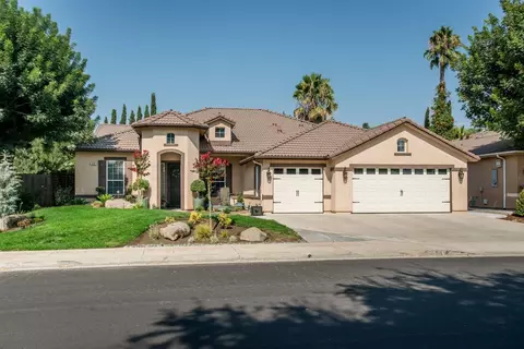 830 N Orangewood Ave, Clovis, CA 93611 photo 1