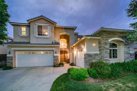 1054 N Coventry Ave, Clovis, CA 93611 photo 1