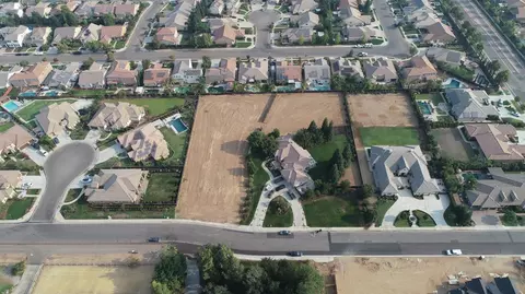 3323 Loyola Ave, Clovis, CA 93619 photo 1
