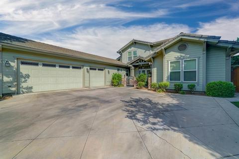 4487 N Heron Way, Clovis, CA 93619 photo 1