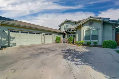 4487 N Heron Way, Clovis, CA 93619 photo 1