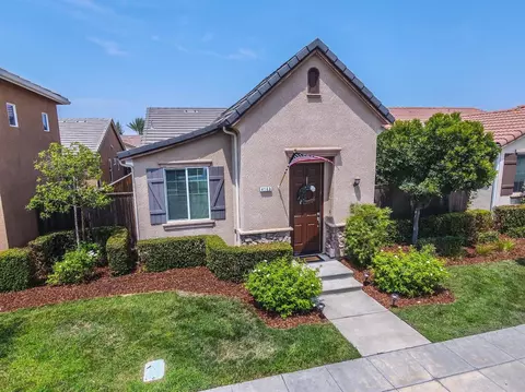 4163 Heritage Ave, Clovis, CA 93619 photo 1