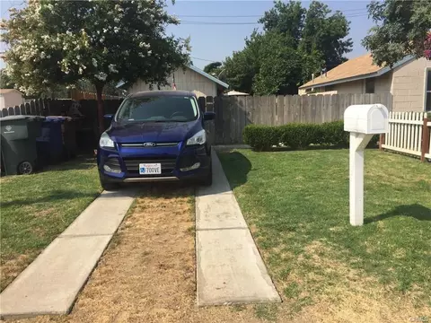 230 S Front St, Chowchilla, CA 93610 photo 1