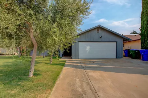 3048 Poplar, Merced, CA 95348 photo 1