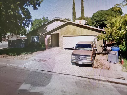 894 Emory Ct, Merced, CA 95341 photo 1