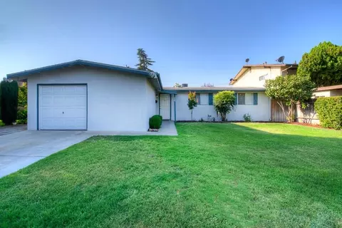 26 Pico Ave, Clovis, CA 93612 photo 1