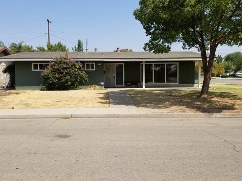 2102 4th St, Sanger, CA 93657 photo 1
