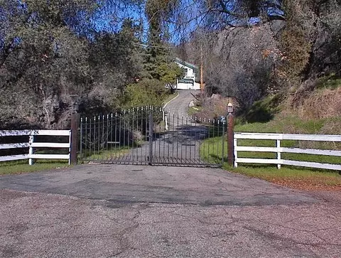 38758 Aster Ln, Squaw Valley, CA 93657 photo 1