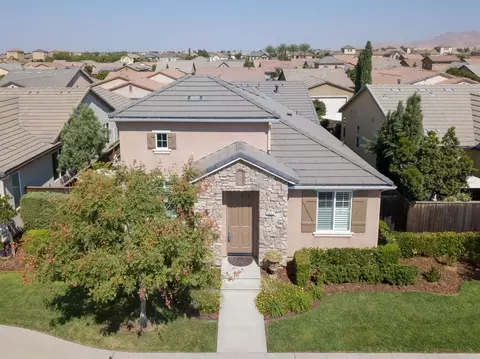 3921 Richmond Ave, Clovis, CA 93619 photo 1