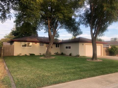 855 Cherry Ln, Clovis, CA 93612 photo 1