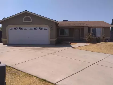 1104 Kathryn Ave, Madera, CA 93638 photo 1