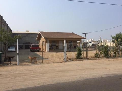 12825 W G St, Kerman, CA 93630 photo 1