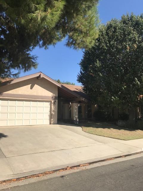 2374 Whittier Ave, Clovis, CA 93611 photo 1