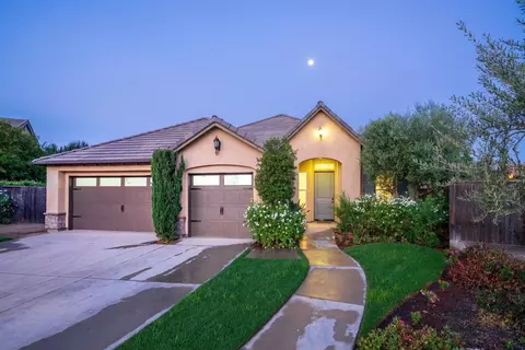 3616 Serena Ave, Clovis, CA 93619 photo 1