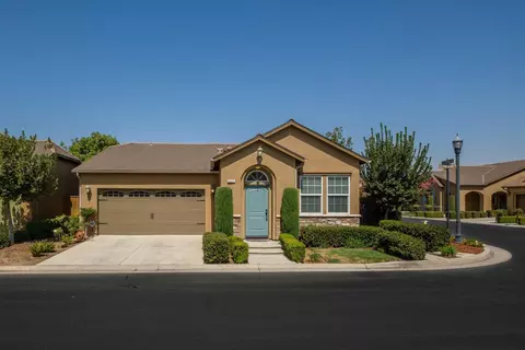 4247 Prescott Ln, Clovis, CA 93619 photo 1