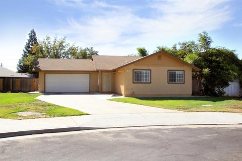 445 Cherry Ln, Clovis, CA 93612 photo 1
