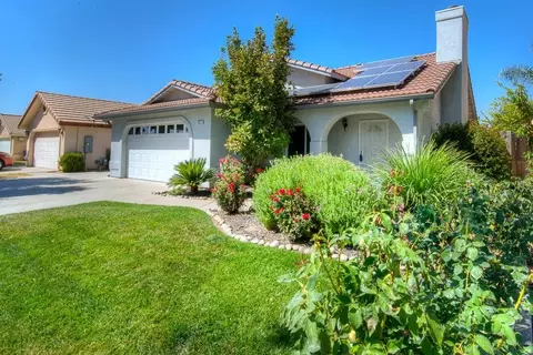 2917 Gamay Ave, Madera, CA 93637 photo 1