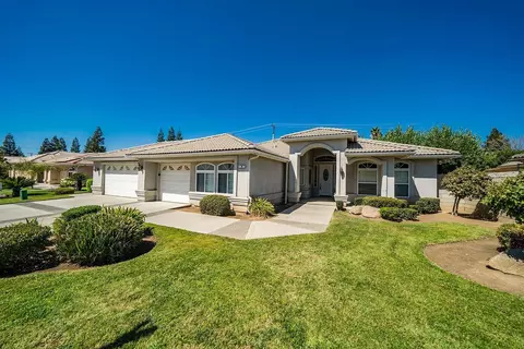 8 Meadows, Madera, CA 93637 photo 1