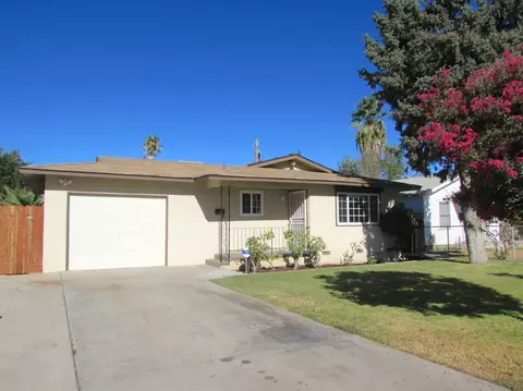 669 S 8th St, Kerman, CA 93630 photo 1