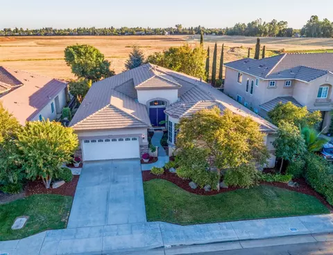 2422 Trenton Ave, Clovis, CA 93619 photo 1