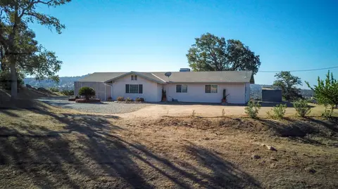 35433 Eagle Ct, Raymond, CA 93653 photo 1