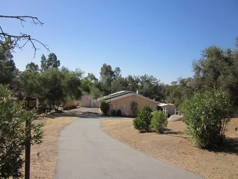 28270 River Road Way, Madera, CA 93636 photo 1