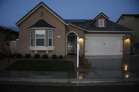 3485 Del Dios Ave, Clovis, CA 93619 photo 1