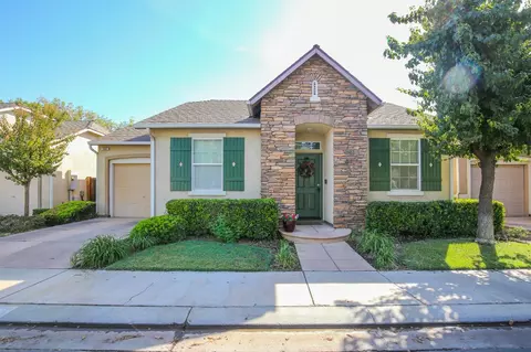 1691 N Monaco Ln, Clovis, CA 93619 photo 1