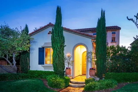 1682 N Dutch Ave, Clovis, CA 93619 photo 1